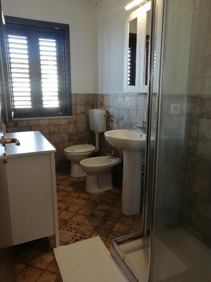 Appartamentino In Villa A 2 Passi Dal Mare Fontane Bianche Exterior photo